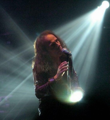 Ronnie in the spotlights.jpg